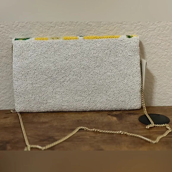 Viral Summer Yellow Beaded Lemon Clutch 🍋 - Picture 3 of 10